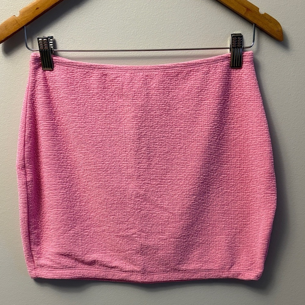 NWT Lulus Textured Pink Stretchy Mini-Skirt Size Medium